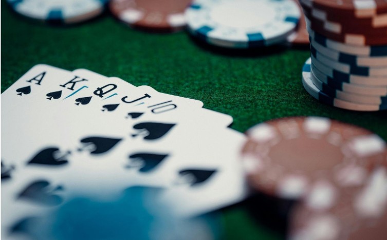 Why Blackjack Remains a Core Game in Online Casino Communities